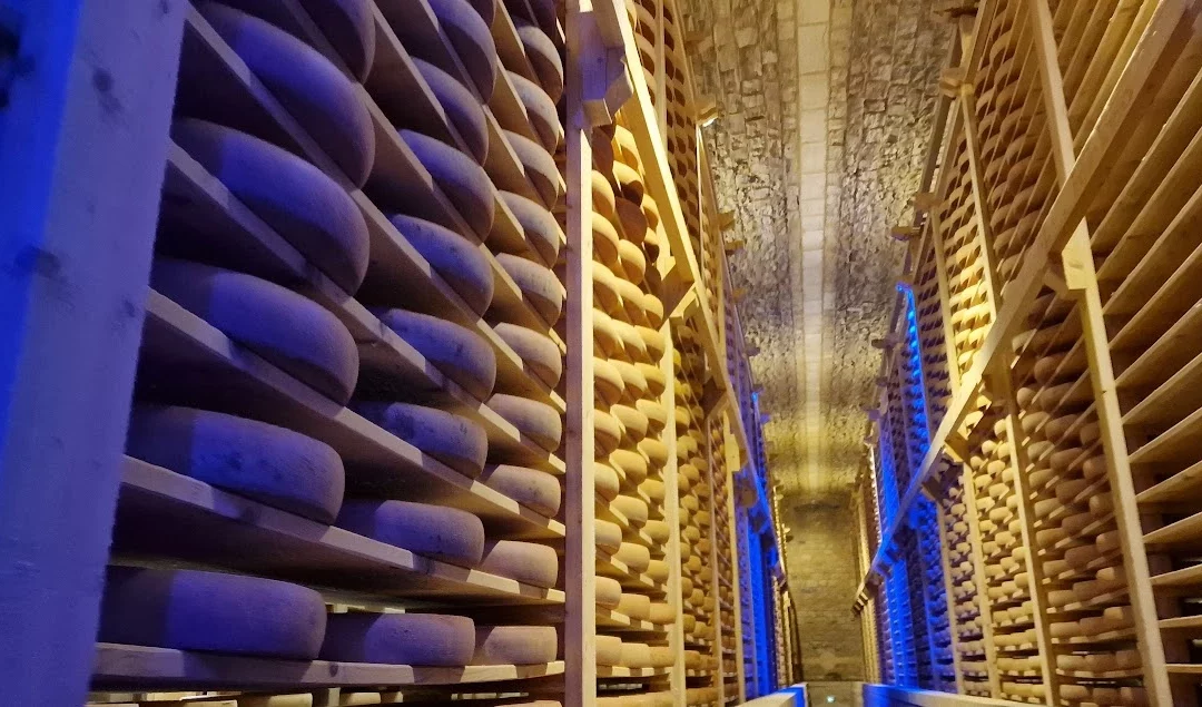 Visite du fort des Rousses et ses caves à Comté