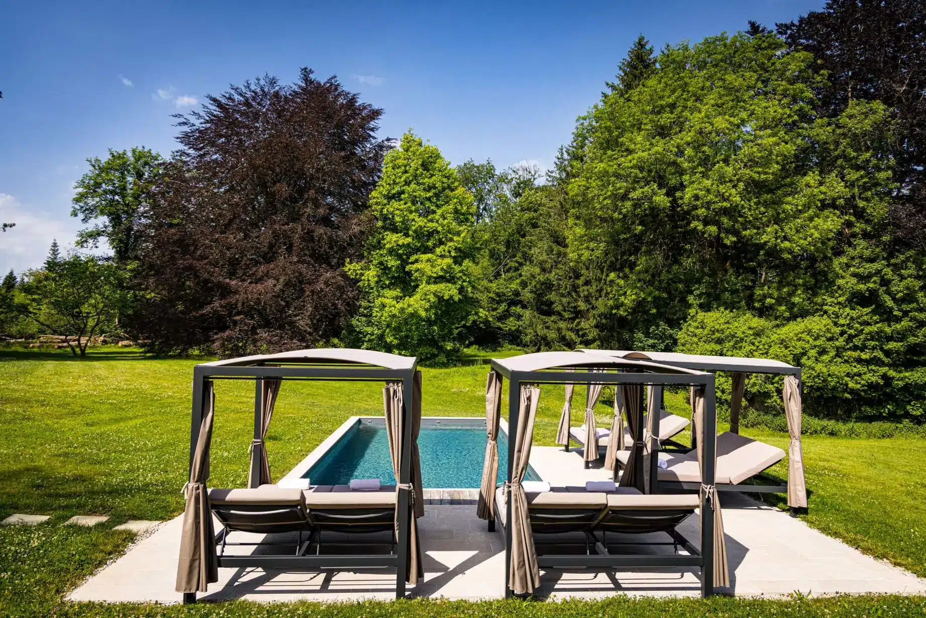 Hotel de luxe, Jura Hotel de luxe, Jura
