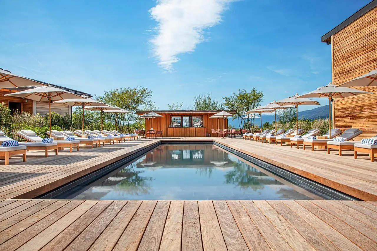 Jiva Hill, piscine