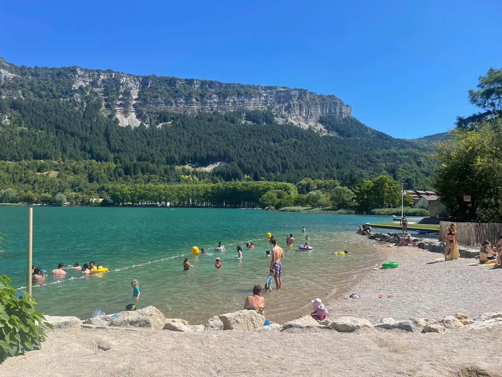 Plage de la Colonne, Lac Nantua