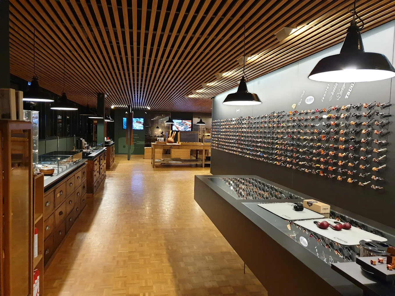 boutique usine Chacom Saint Claude Jura